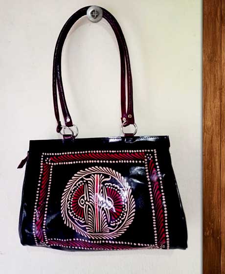 SHOULDER LEATHER BATIK BAG - BLACK