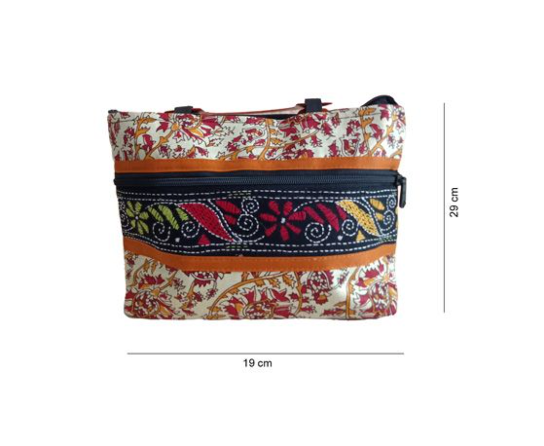 HANDMADE BAG WITH EMBROIDERY - WHITE RED