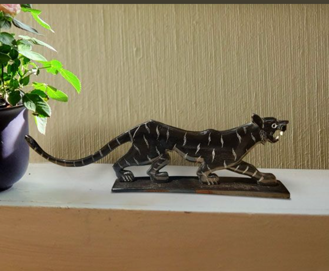 EXCLUSIVE HANDMADE HORNCRAFT TIGER SHOWPIECE MADE OF NATURAL HORN